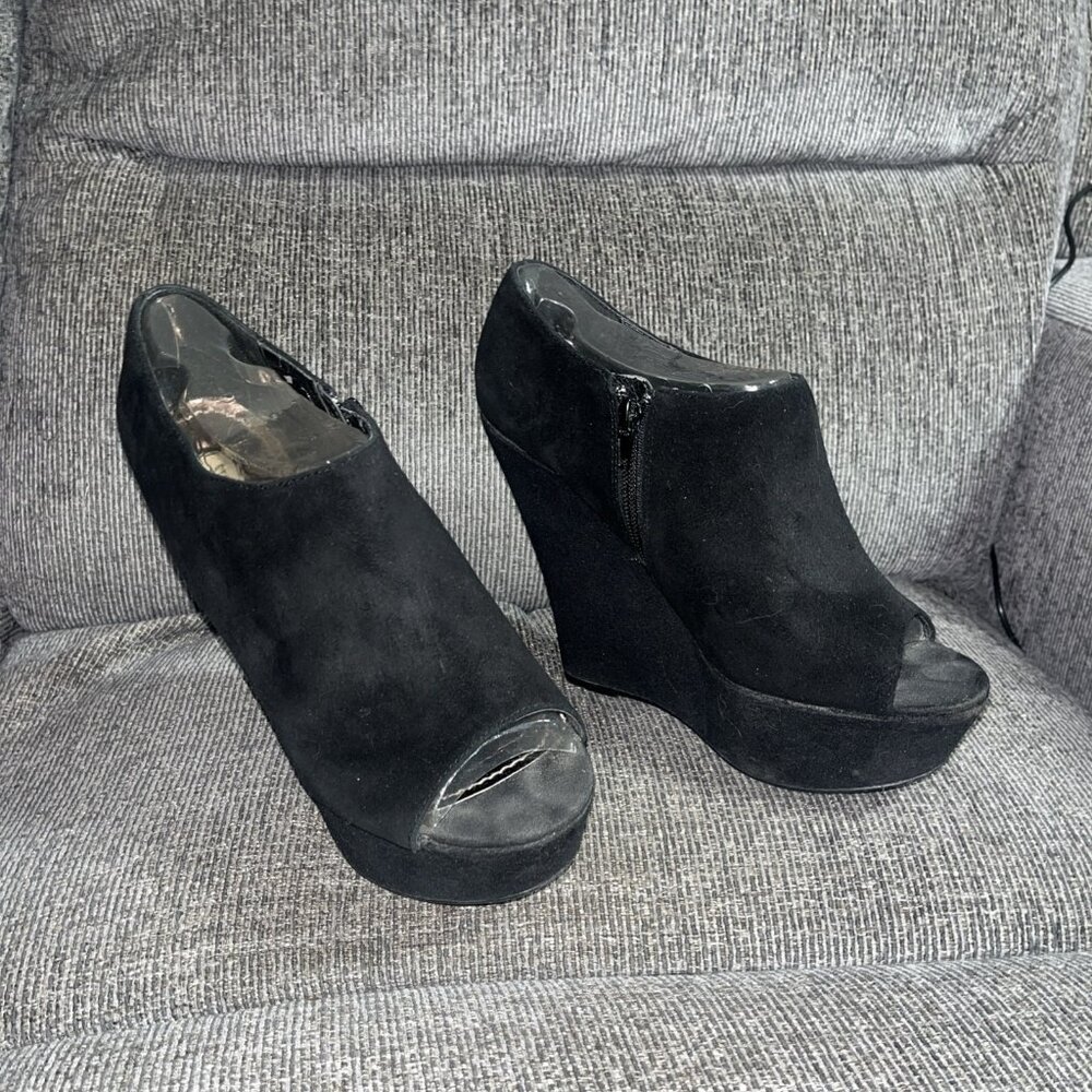 Steve Madden Women 8.5 Suede Bootie Black High Heel Open Peep Toe Zipper Wicked